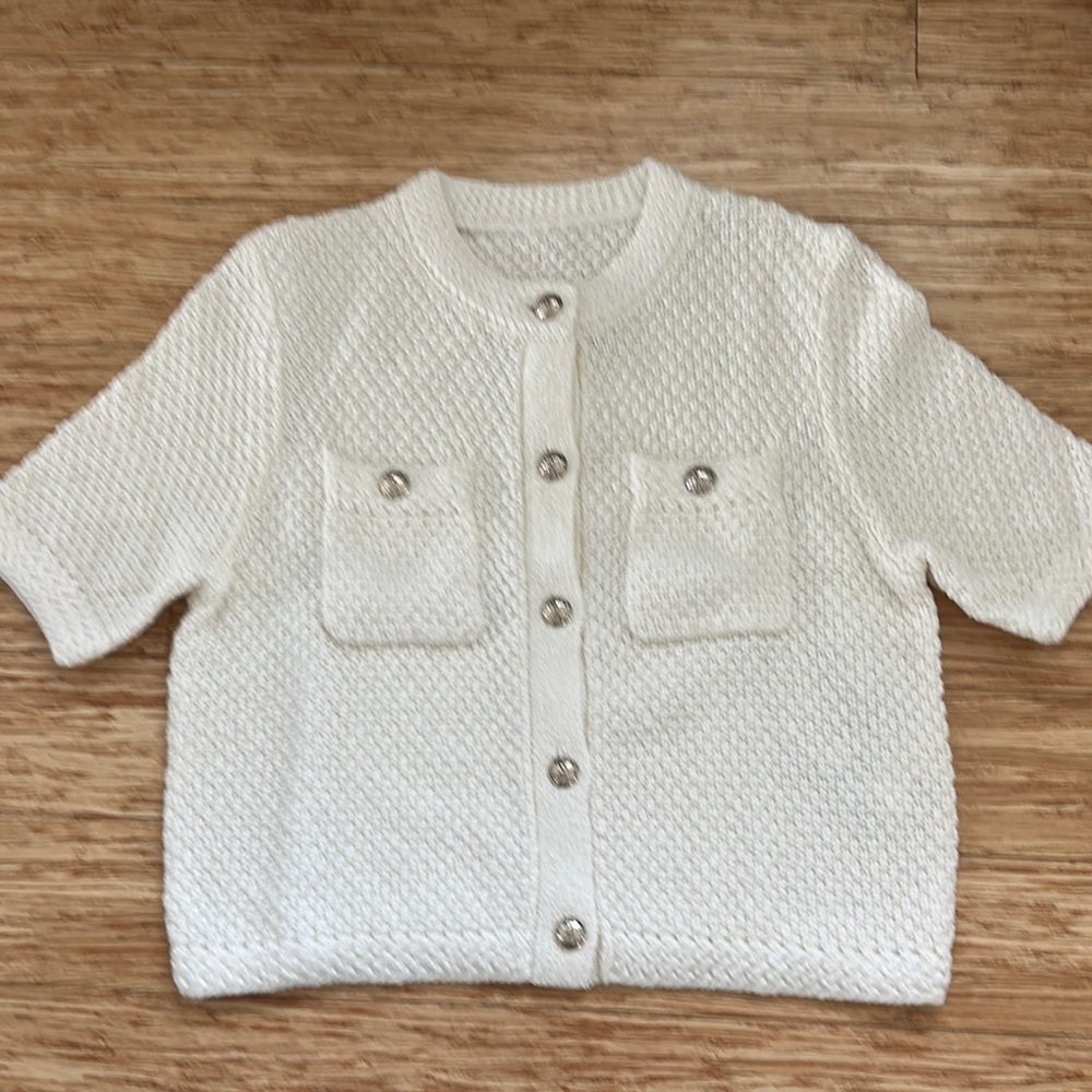 Goelia White Textured Short Sleeve Cardigan, Small - Picture 2 of 6
